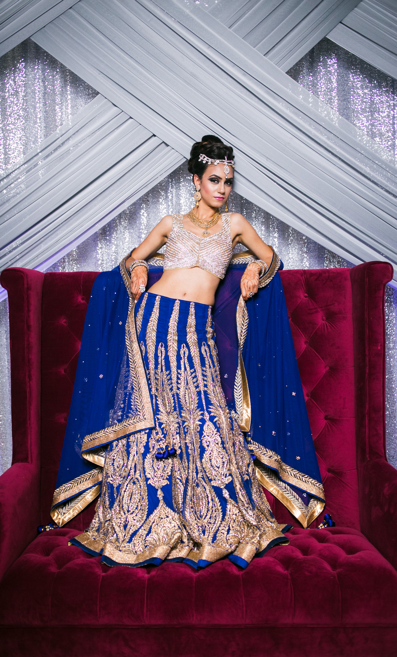 modern-indian-bride-wedding-shhivikachauhan-17