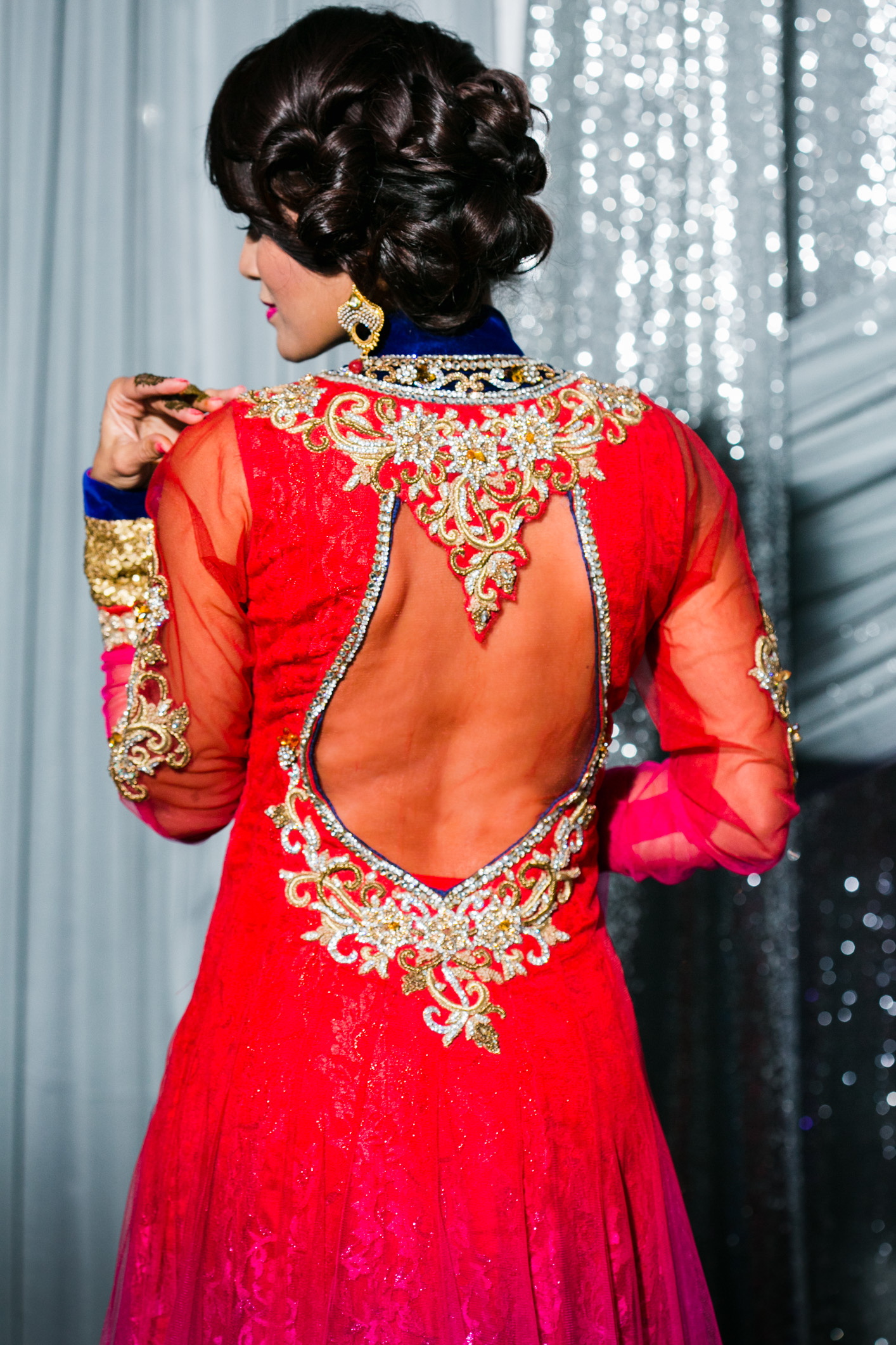 modern-indian-bride-wedding-shhivikachauhan-22