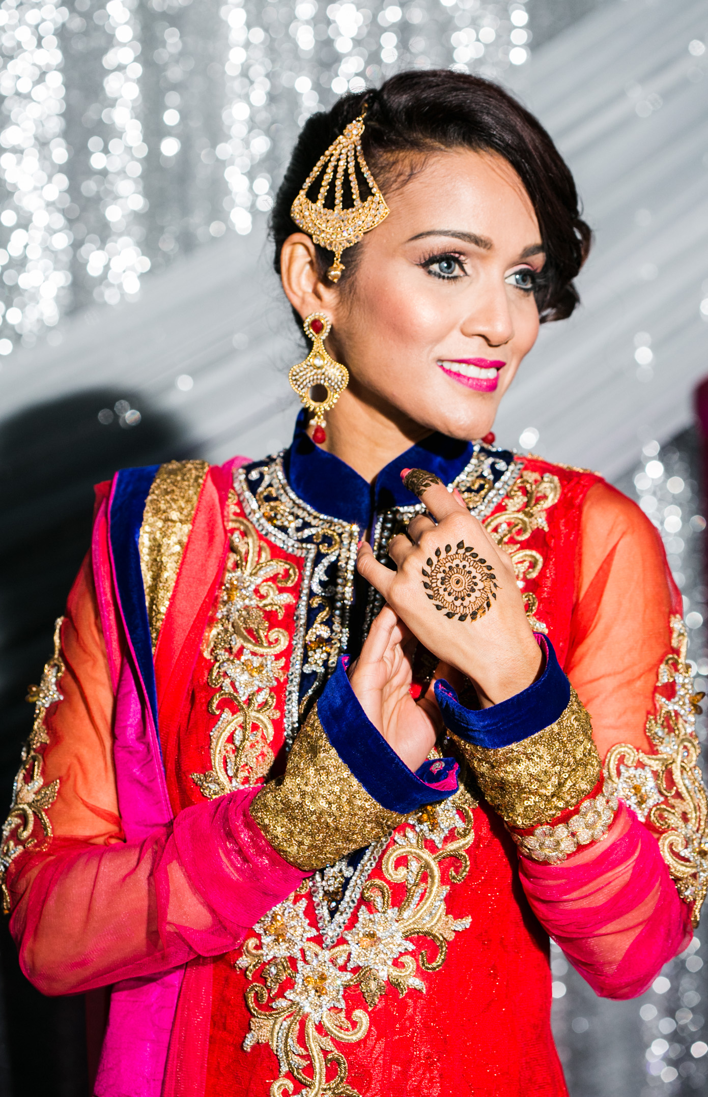 modern-indian-bride-wedding-shhivikachauhan-23