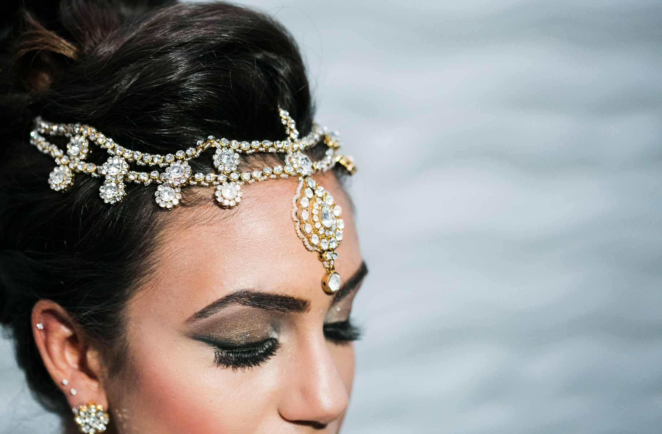 modern-indian-bride-wedding-shhivikachauhan-33