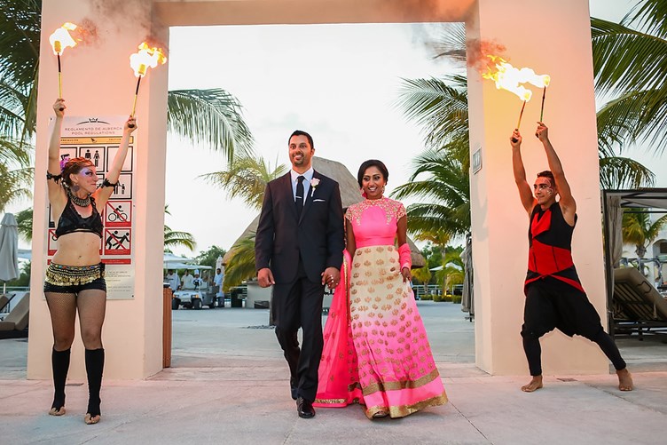 colorful-tropical-cancun-indian-wedding-43