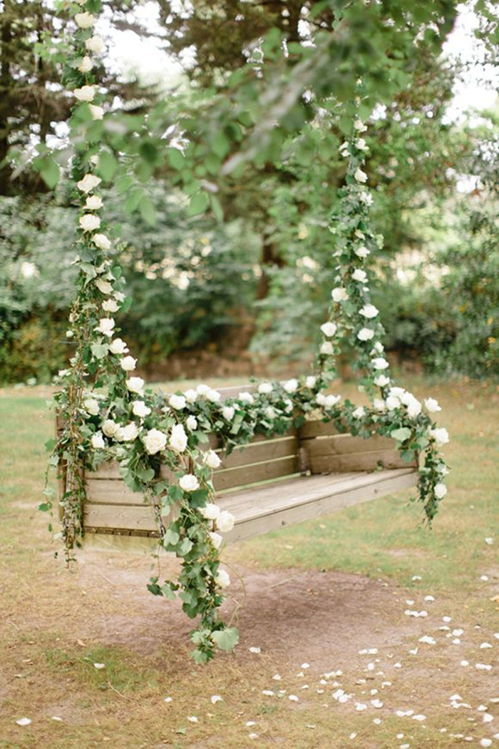 country-rustic-hanging-flower-swings-for-garden-wedding-decors