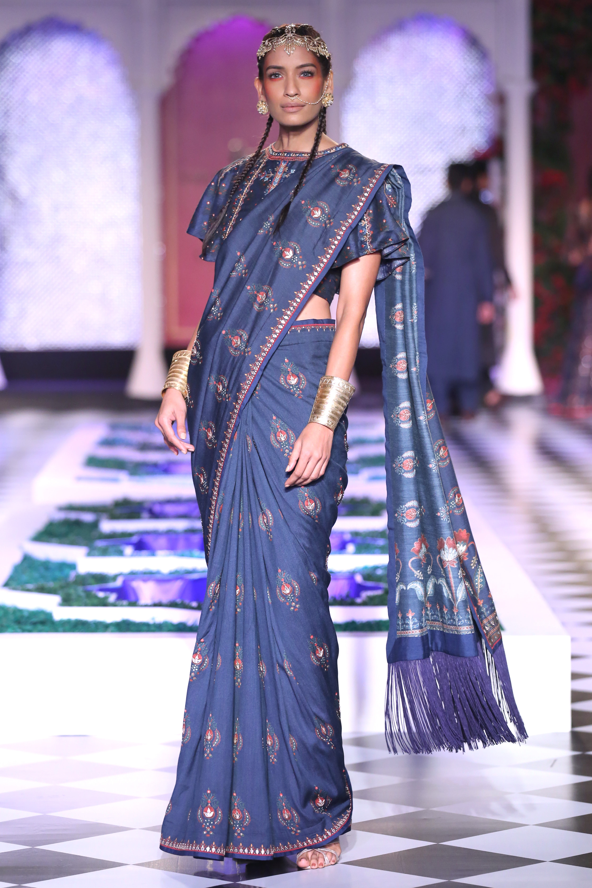 (02)-21-07-16-Anita Dongre-(ICW-2016)