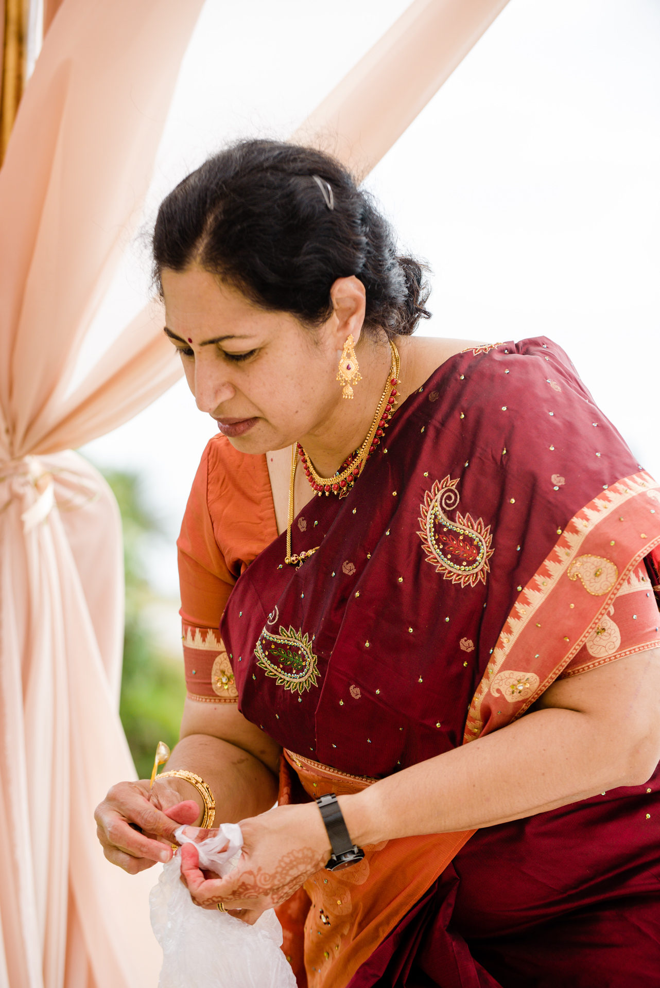 Blue and Peach Oceanview Hindu Fusion Wedding | Paul Douda Photos 29