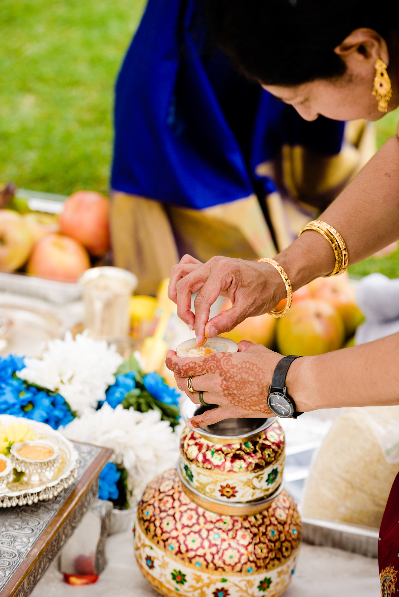 Blue and Peach Oceanview Hindu Fusion Wedding | Paul Douda Photos 30