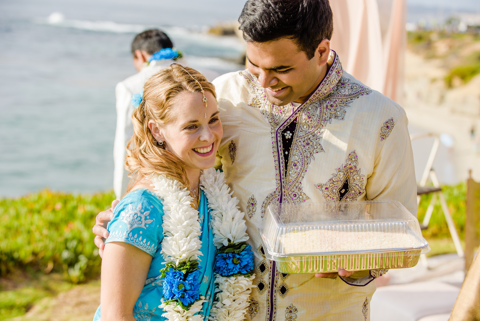 Blue and Peach Oceanview Hindu Fusion Wedding | Paul Douda Photos 44