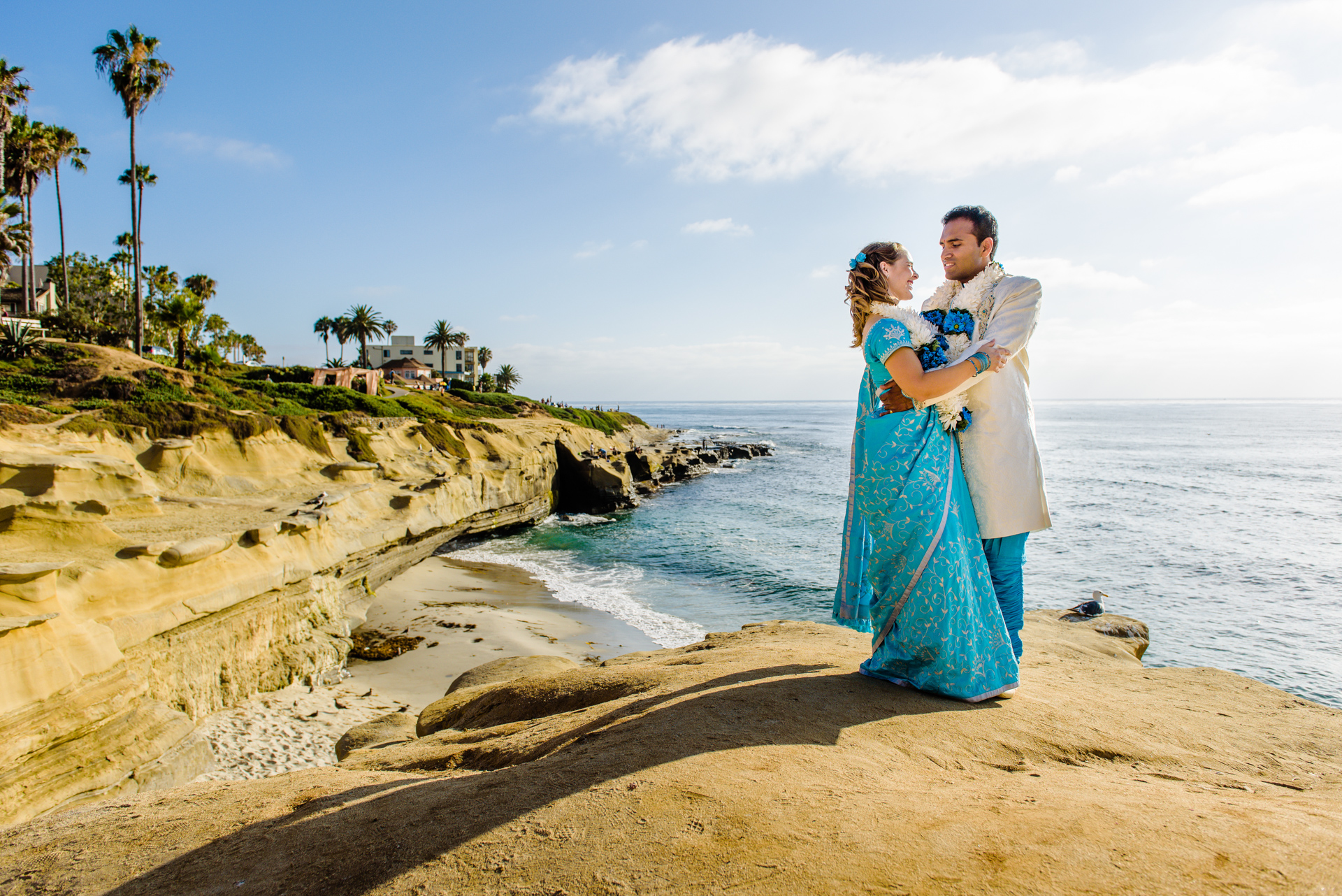 Blue and Peach Oceanview Hindu Fusion Wedding | Paul Douda Photos 49