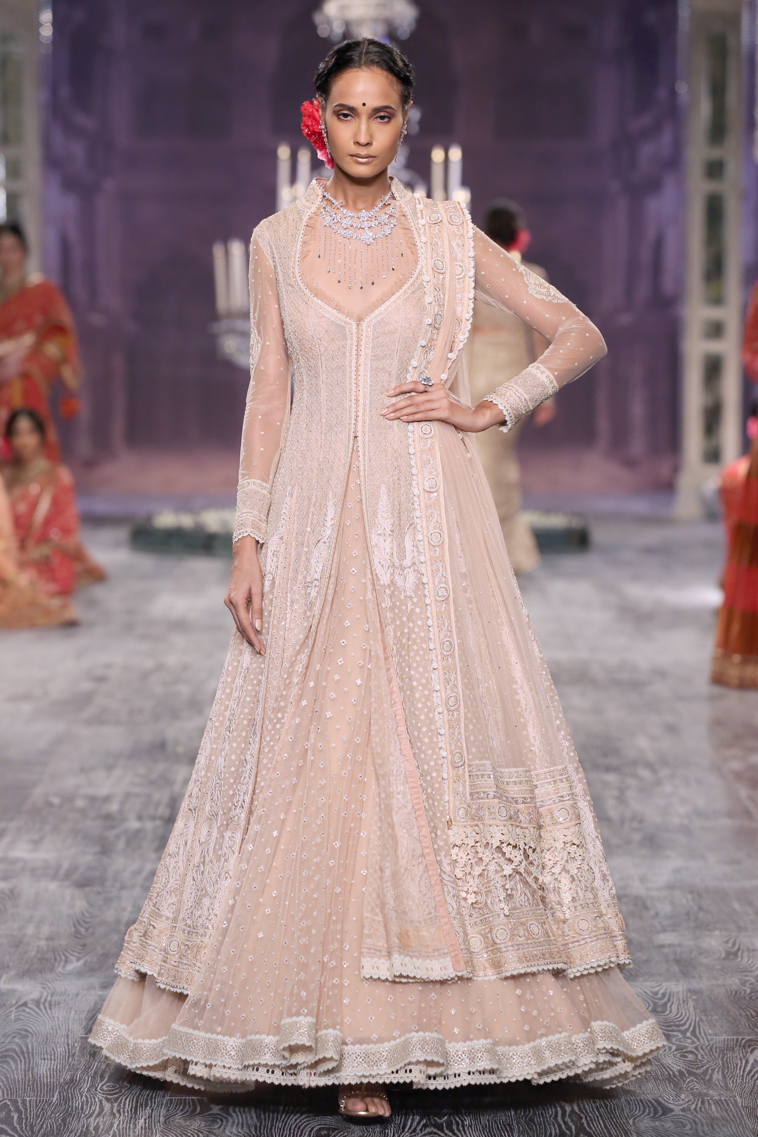 (03)-21-07-16-Tarun Tahiliani