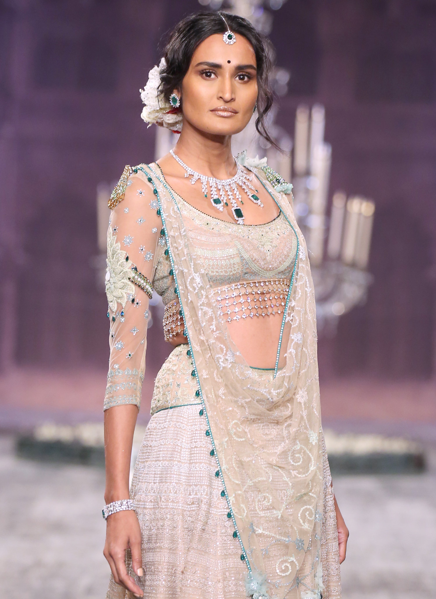 (03)-21-07-16-Tarun Tahiliani