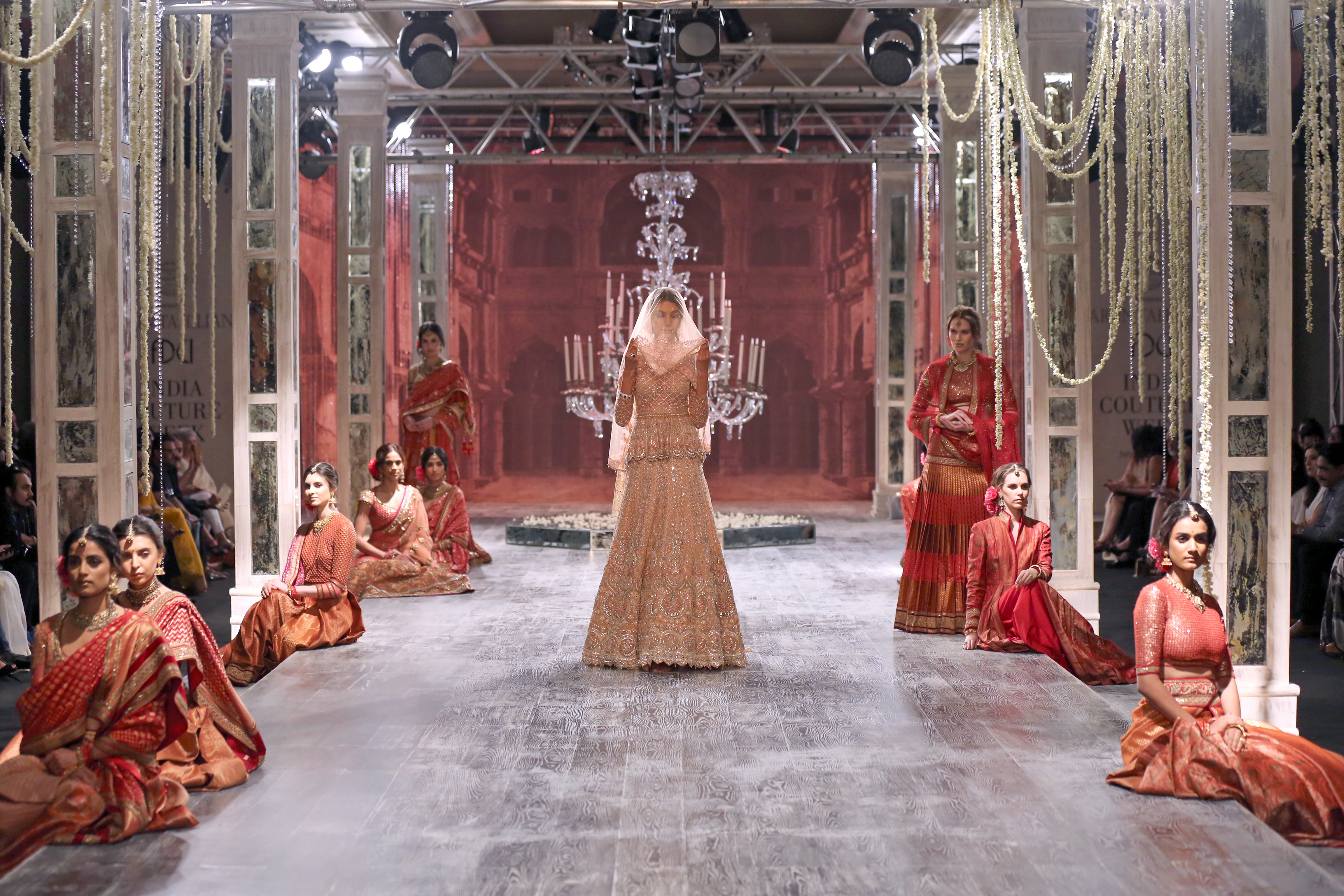 (03)-21-07-16-Tarun Tahiliani