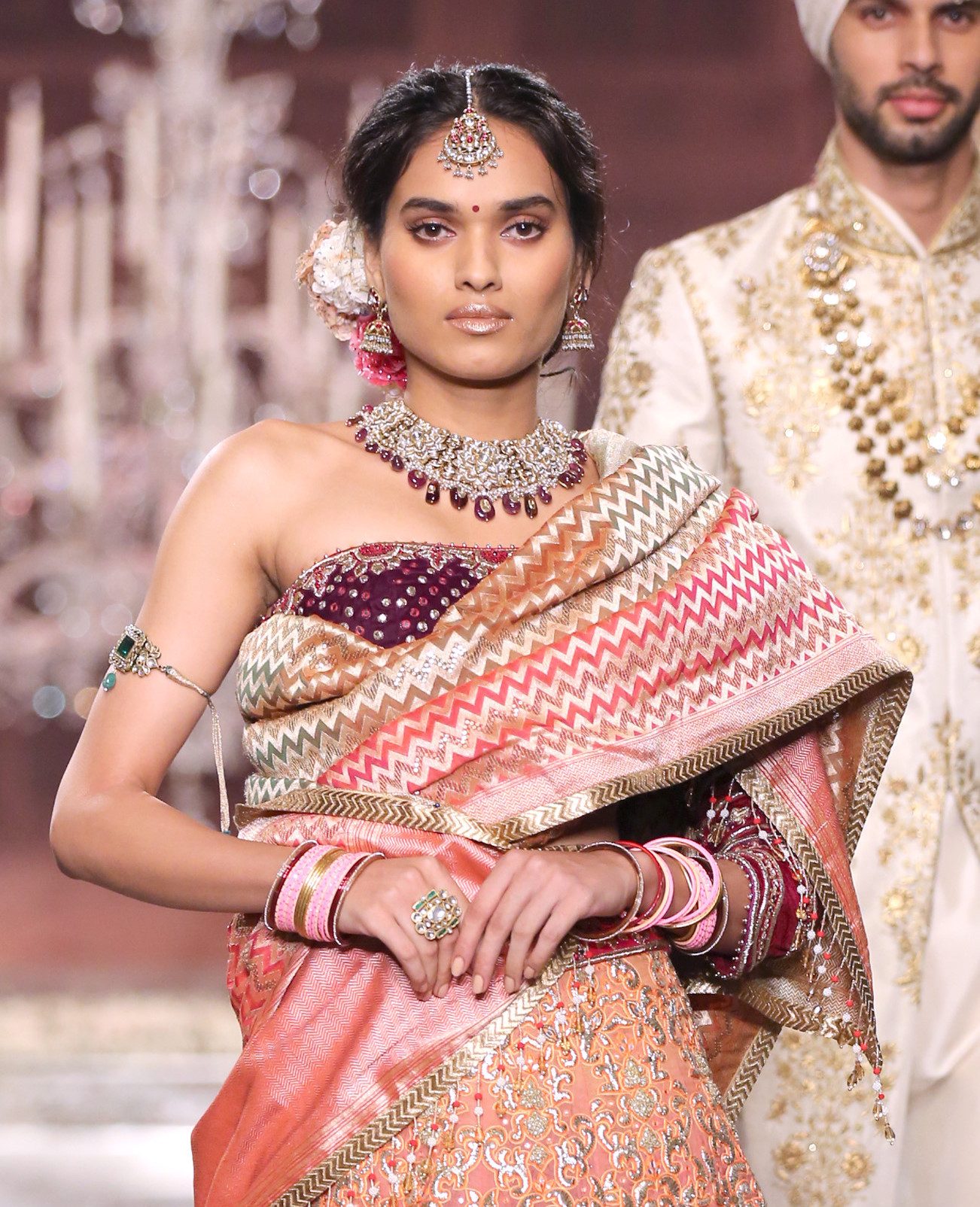 (03)-21-07-16-Tarun Tahiliani