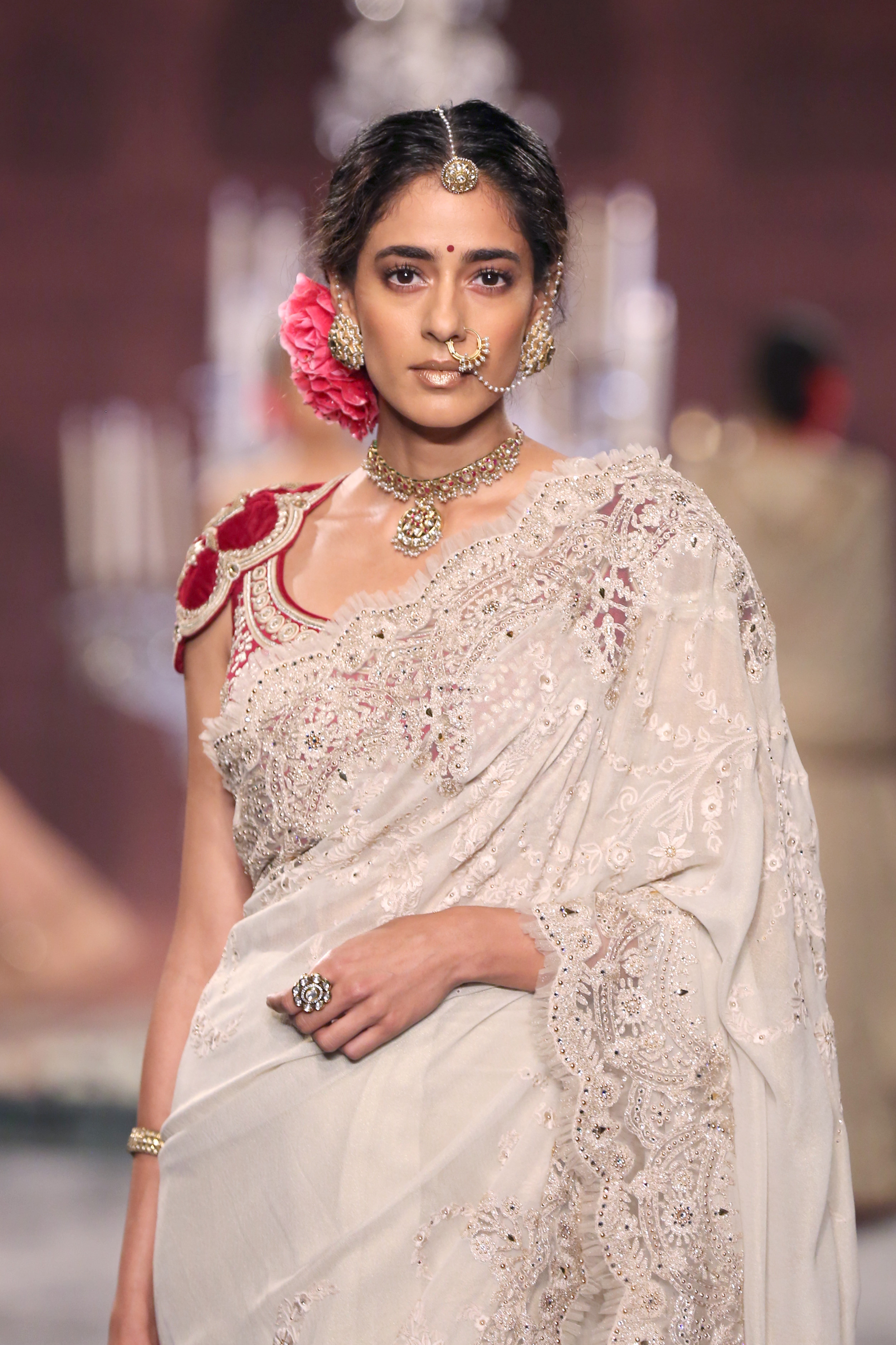 (03)-21-07-16-Tarun Tahiliani