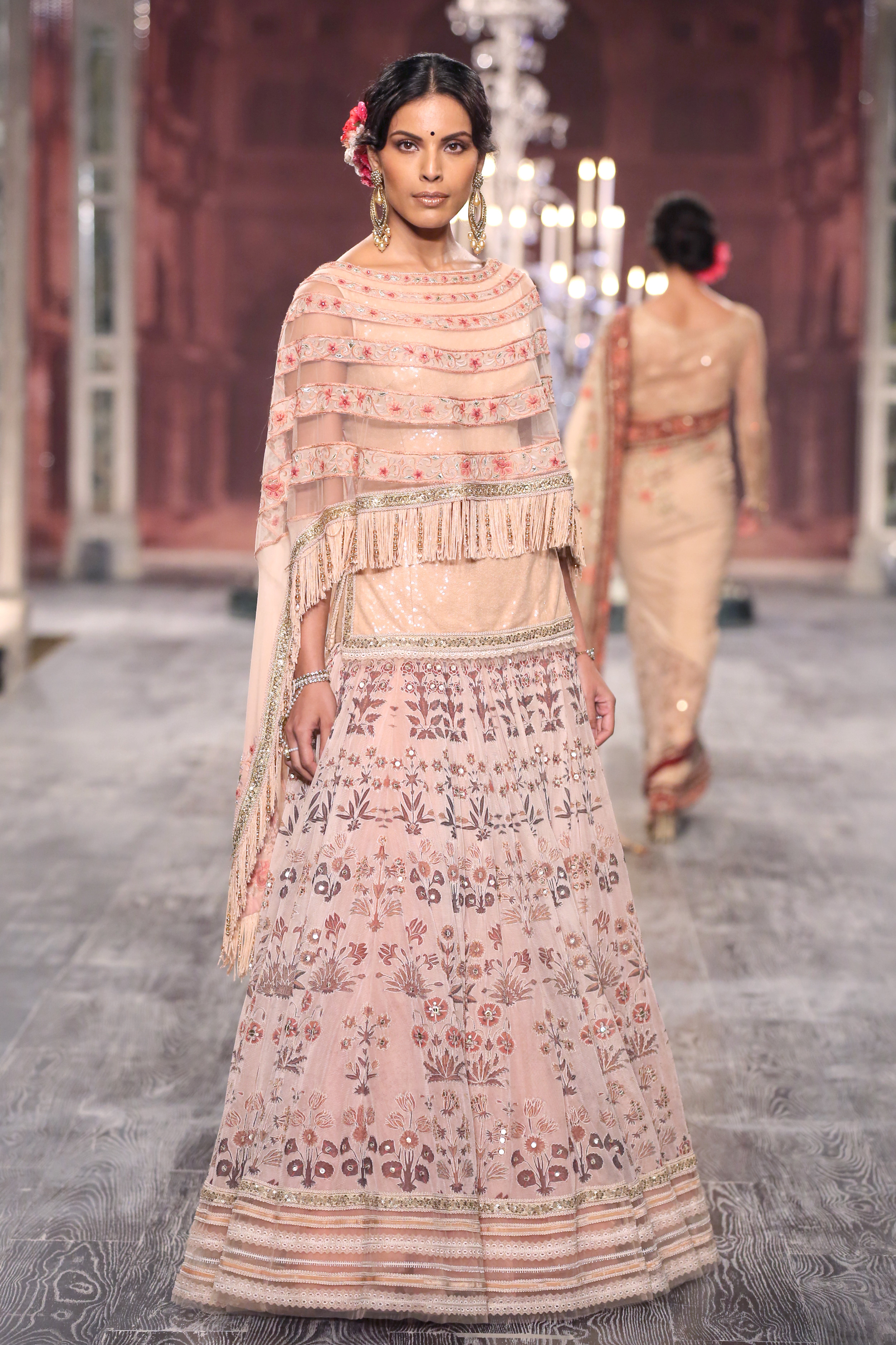 (03)-21-07-16-Tarun Tahiliani