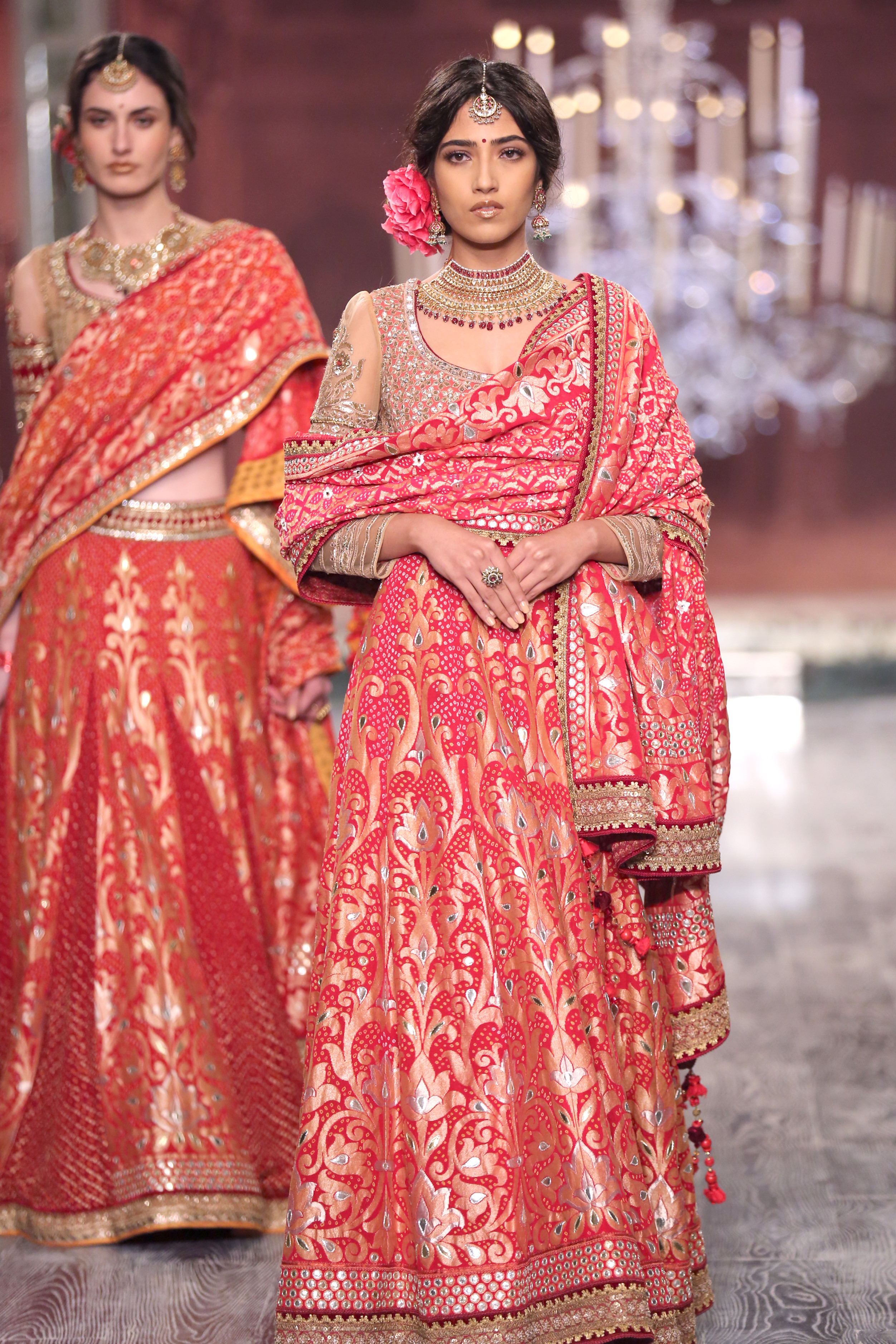 (03)-21-07-16-Tarun Tahiliani