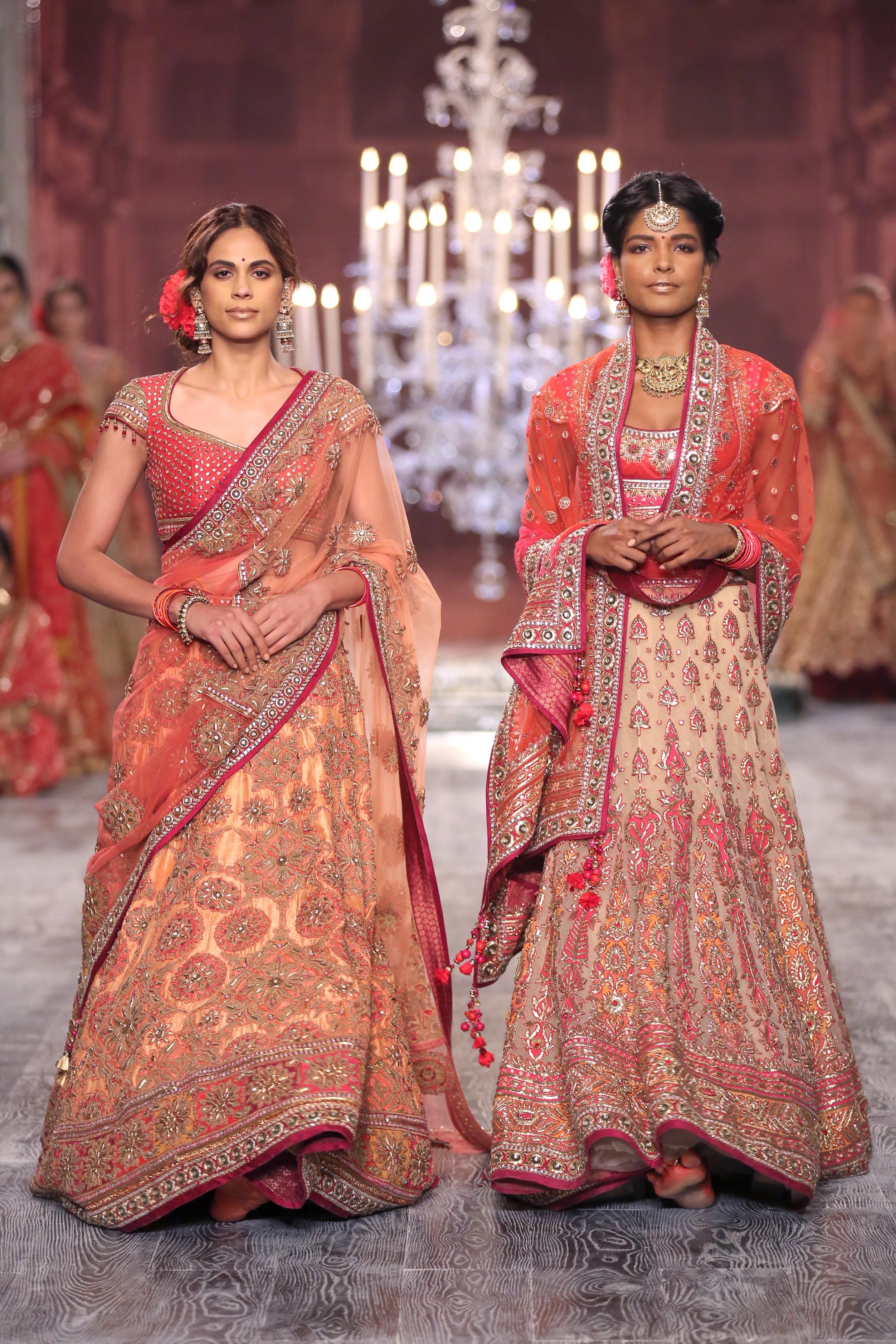 (03)-21-07-16-Tarun Tahiliani