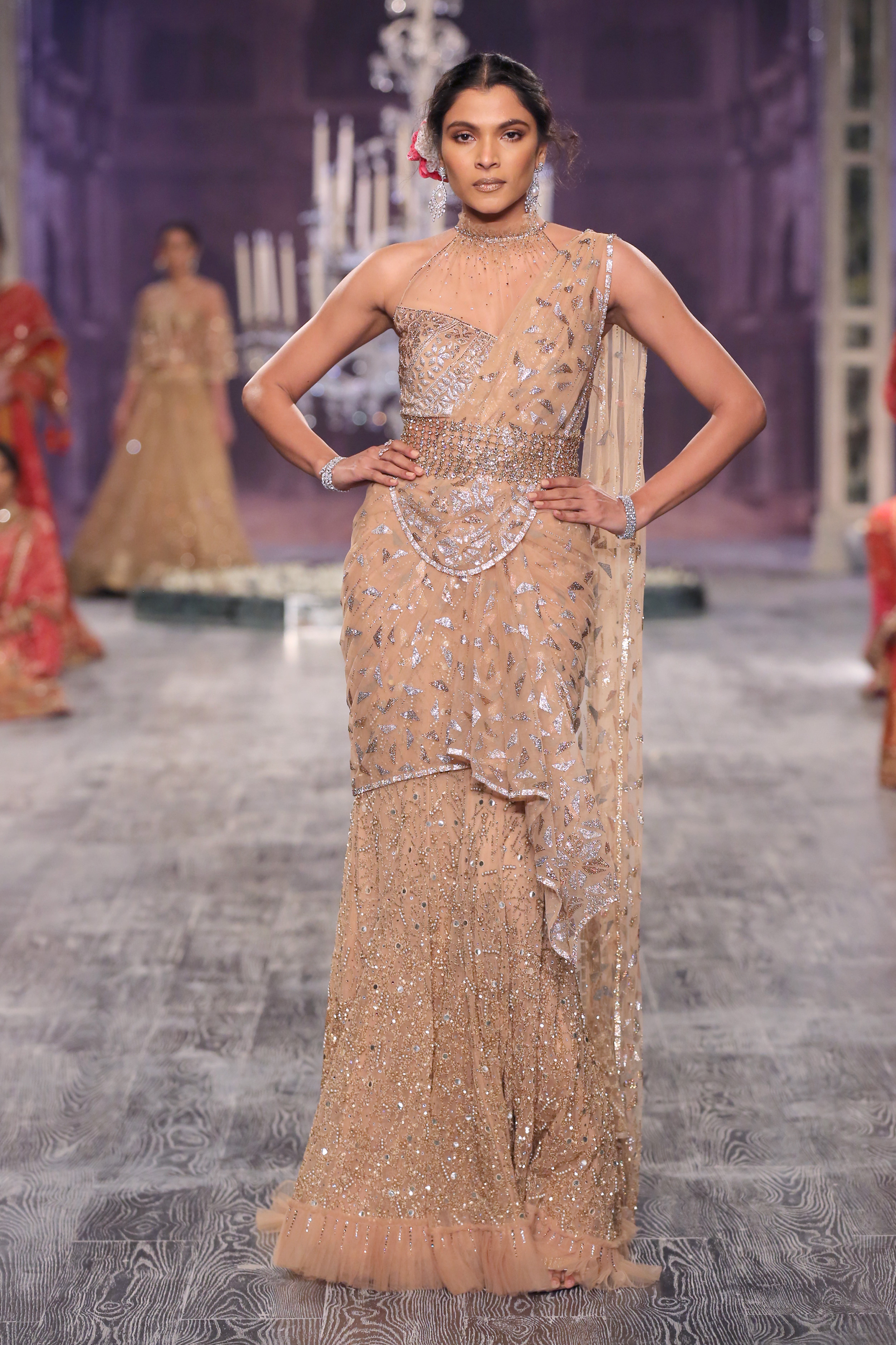 (03)-21-07-16-Tarun Tahiliani