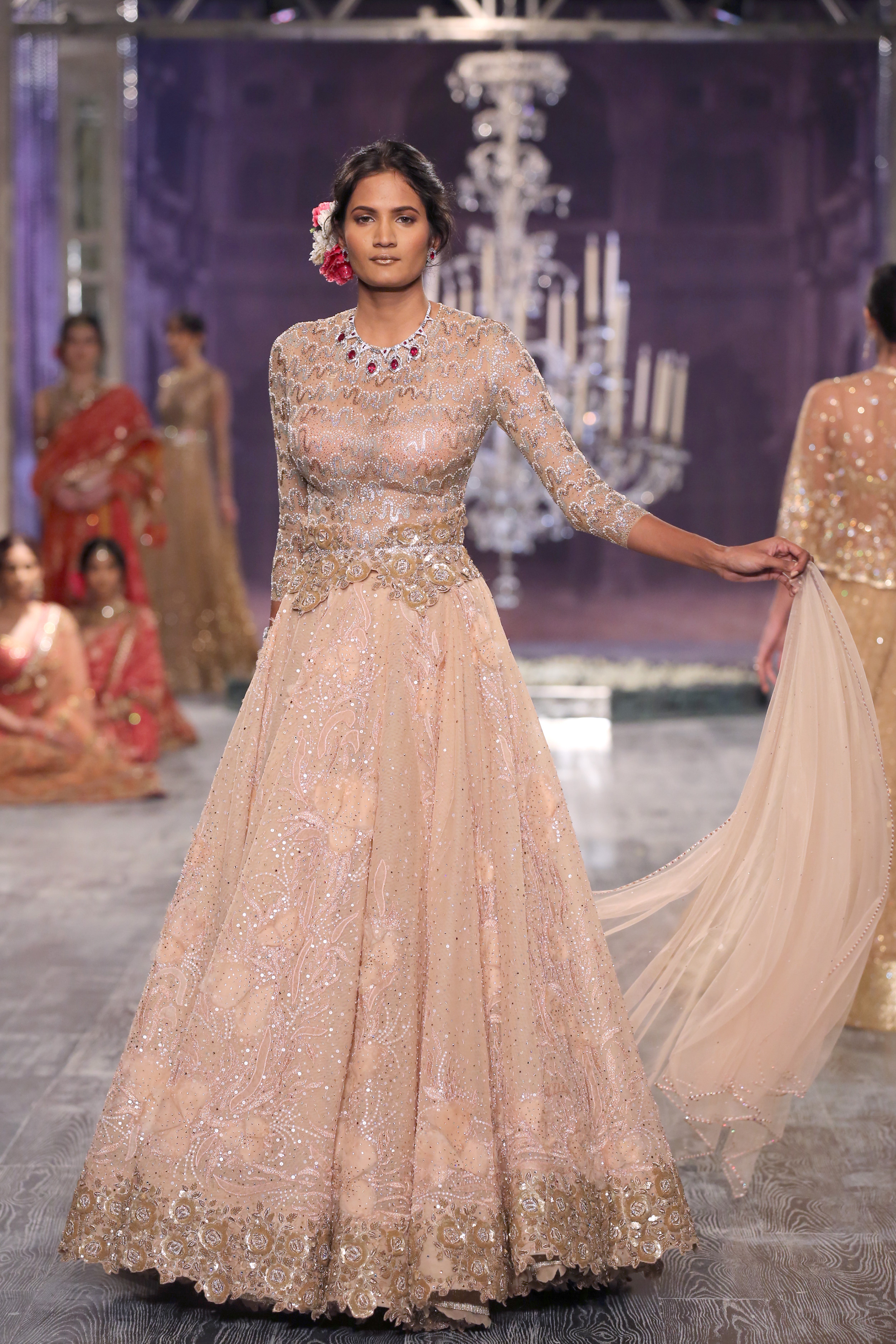 (03)-21-07-16-Tarun Tahiliani