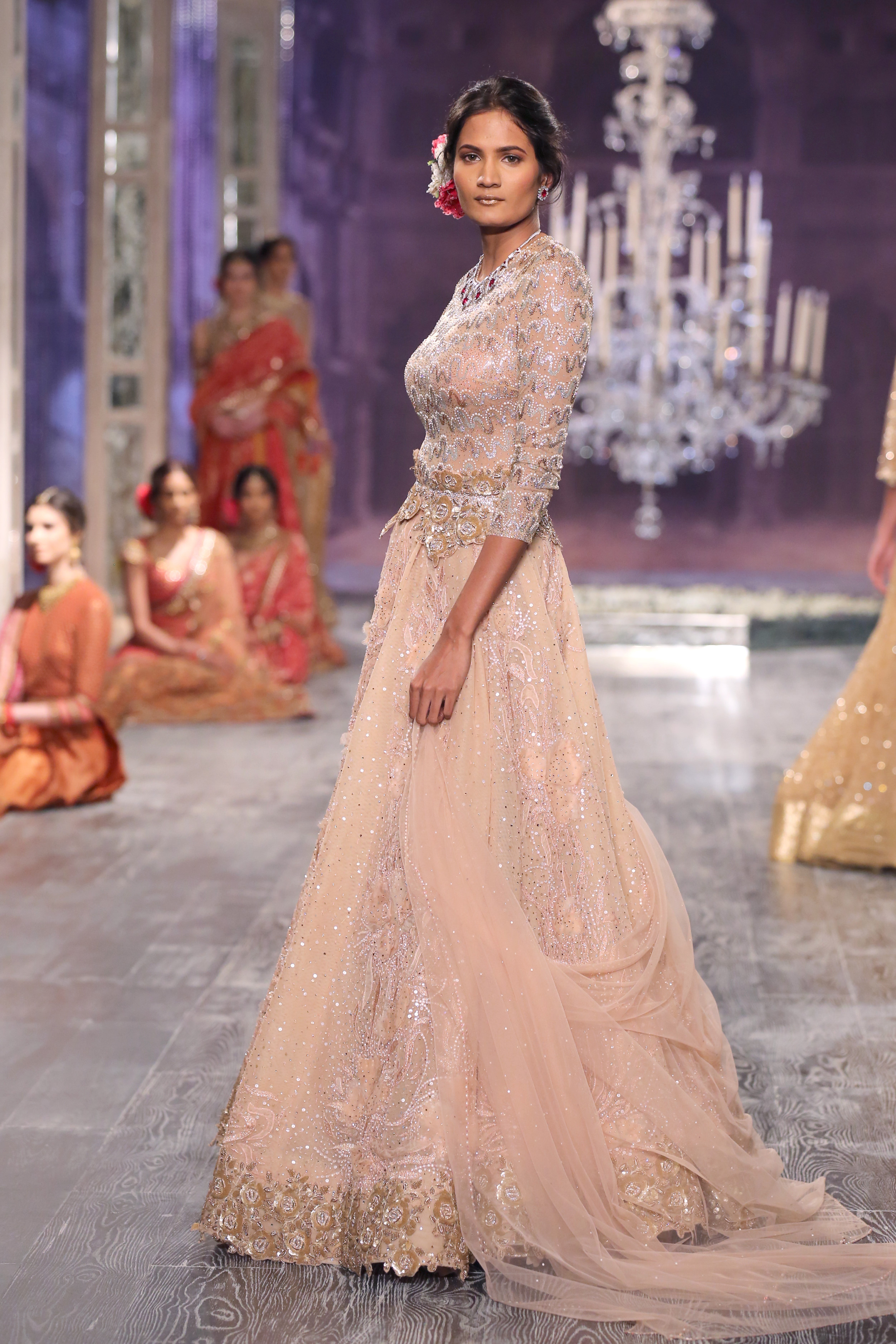 (03)-21-07-16-Tarun Tahiliani