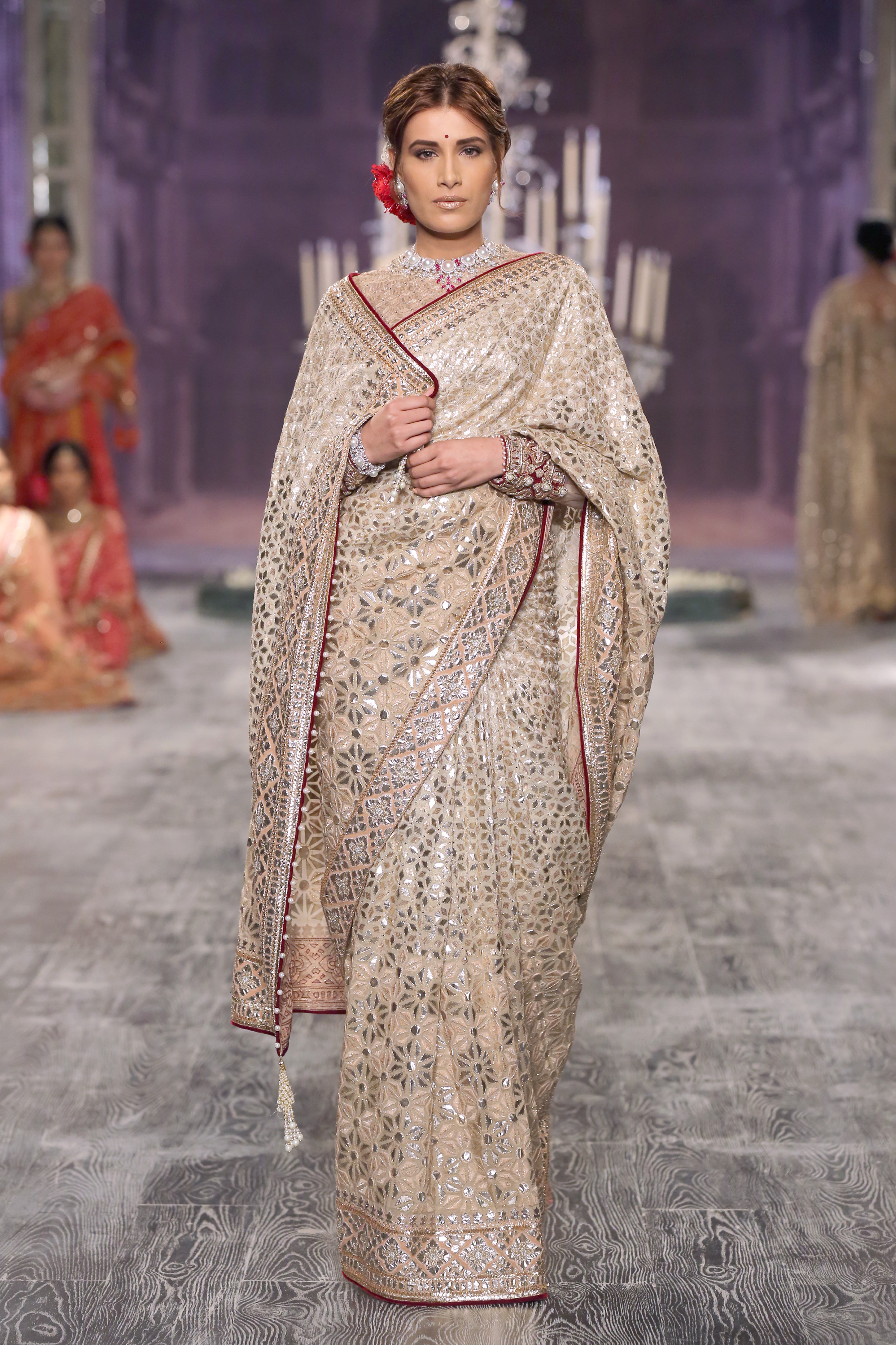 (03)-21-07-16-Tarun Tahiliani