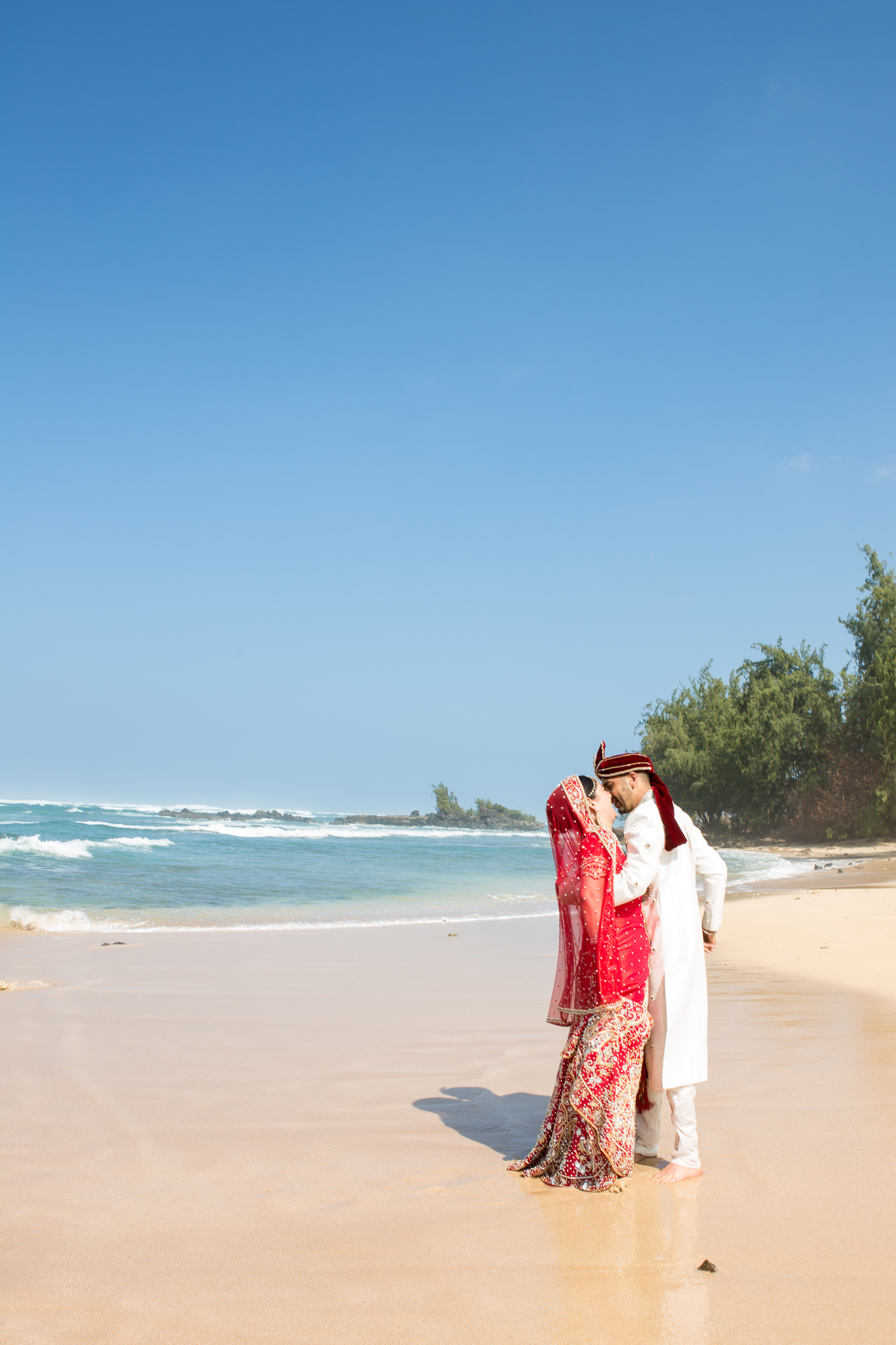 sun-drenched-hawaii-sheikh-wedding-37