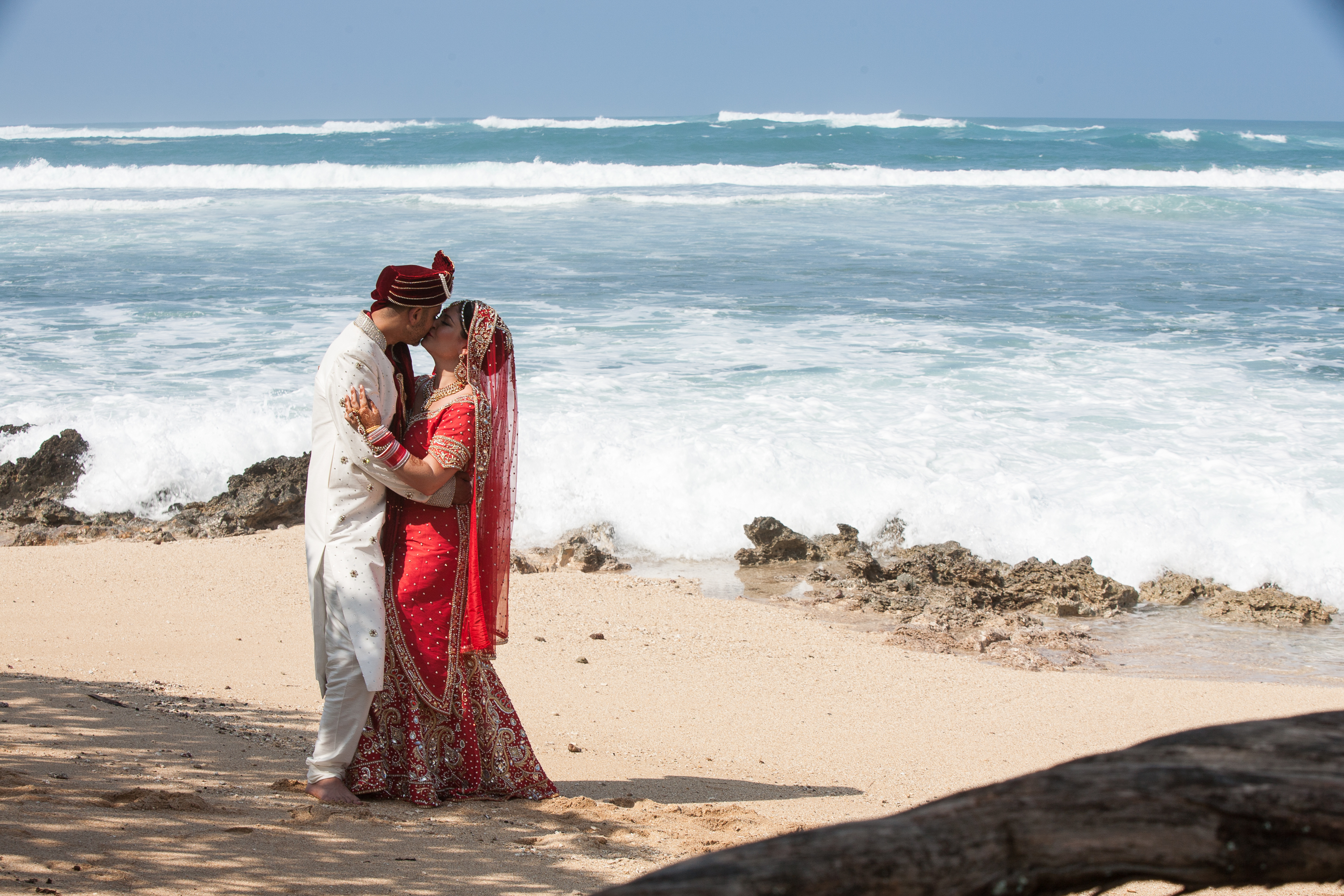 sun-drenched-hawaii-sheikh-wedding-91