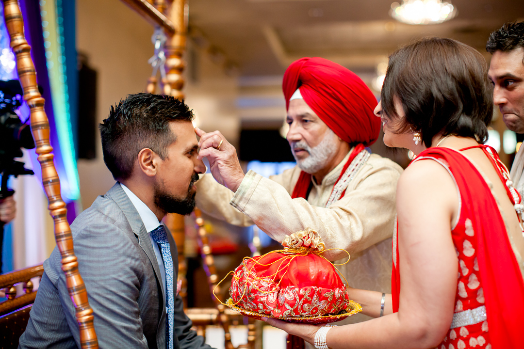 vibrant-east-indian-sikh-wedding-14