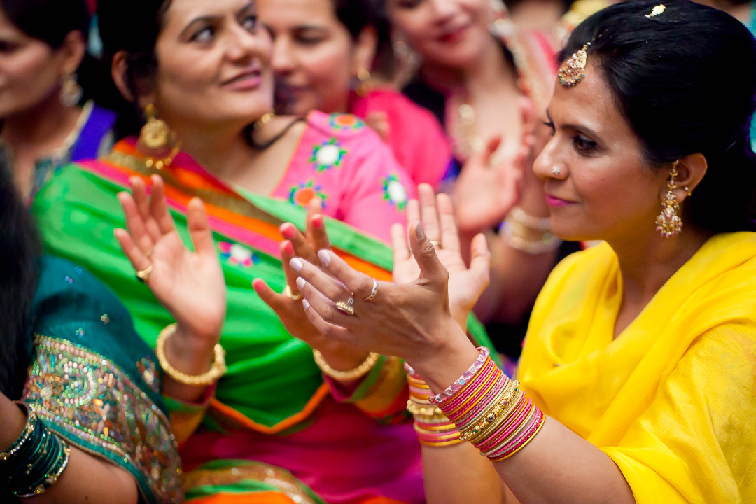 vibrant-east-indian-sikh-wedding-23