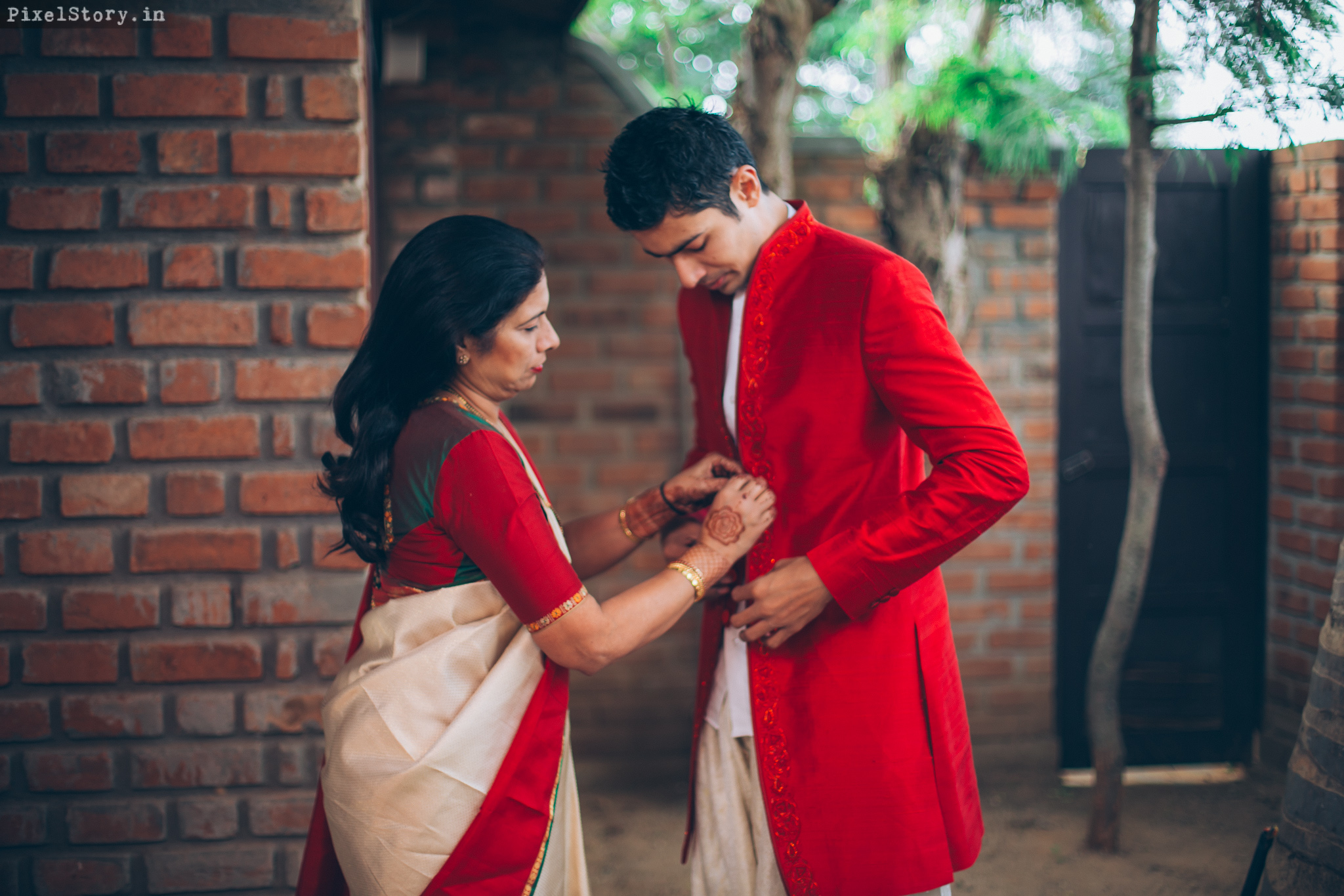 playful-vibrant-kannadiga-coorgi-wedding-in-india-42