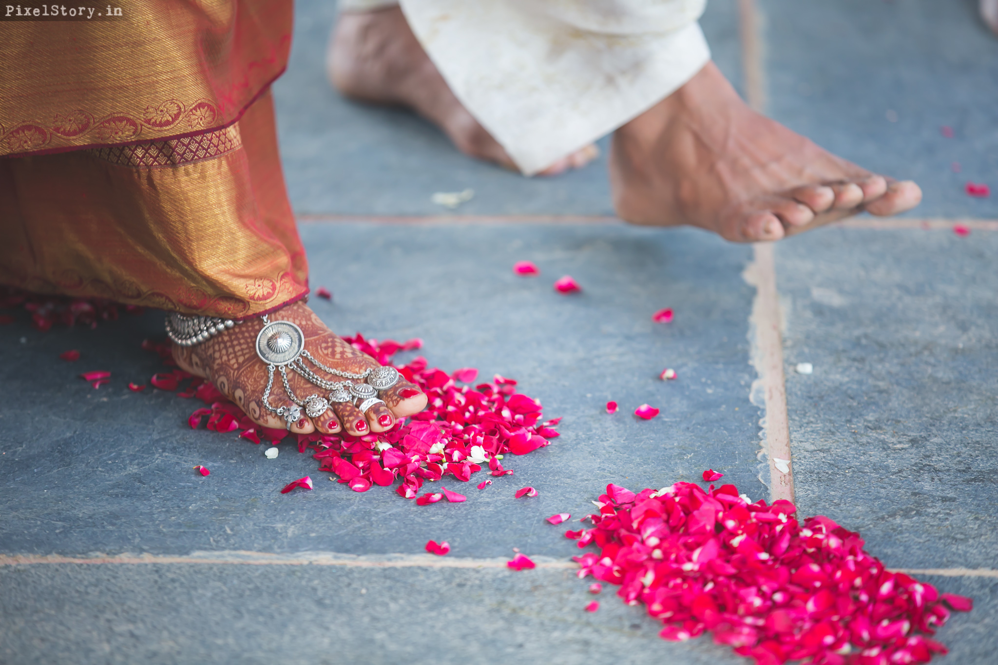 playful-vibrant-kannadiga-coorgi-wedding-in-india-58