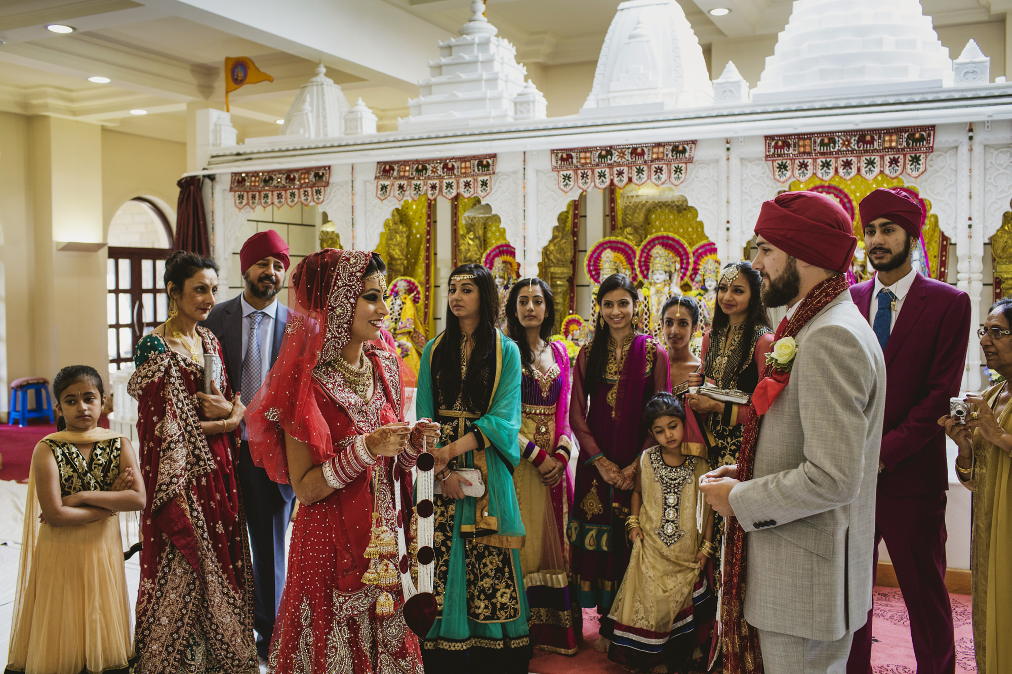 colorful-indian-wedding-in-the-uk-14