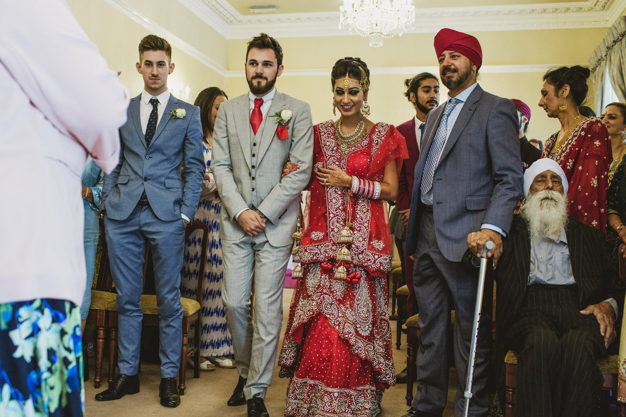 colorful-indian-wedding-in-the-uk-17